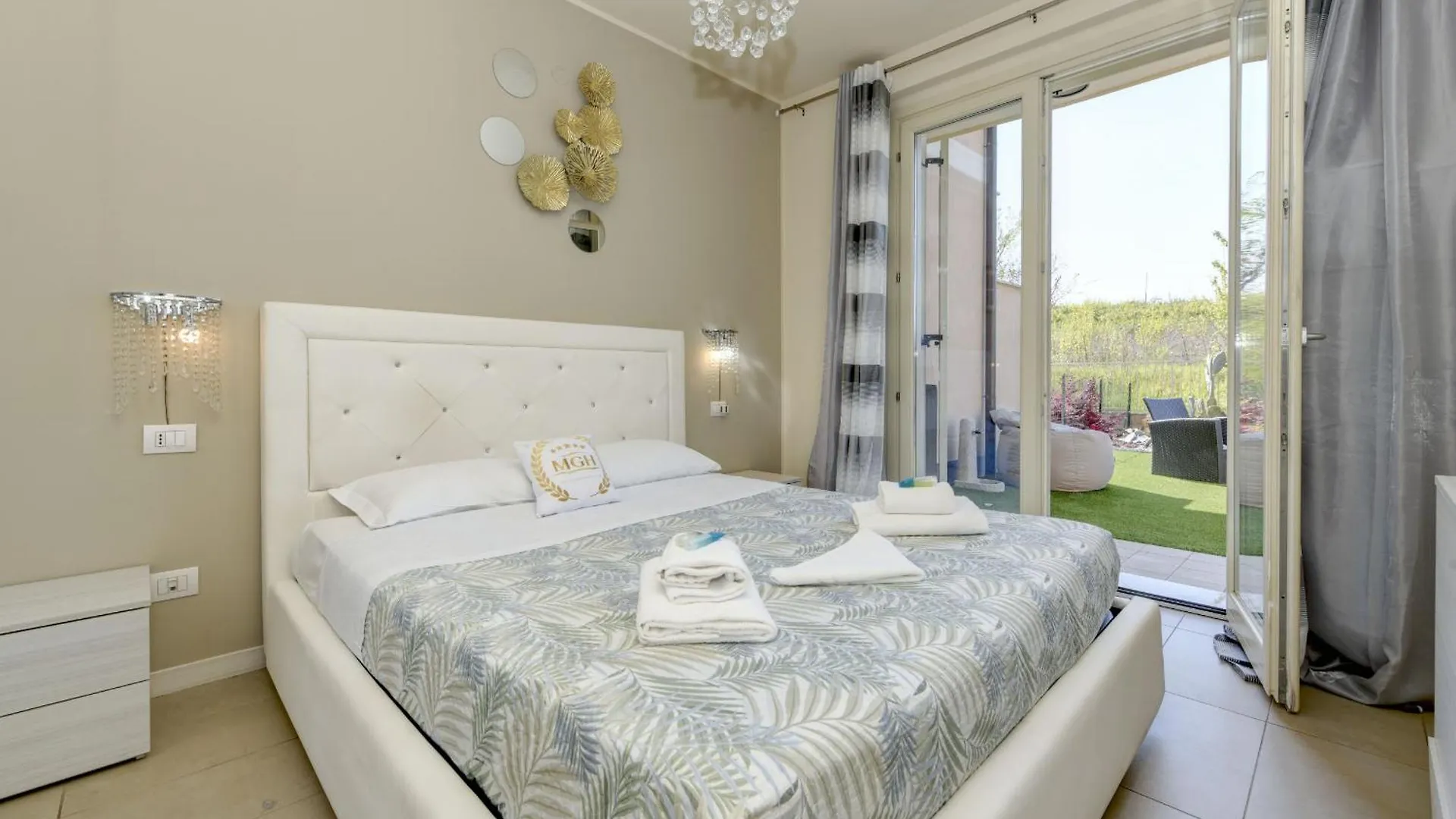 Апартаменты My Peschiera Holiday Apartment- Quadrivium 3 Кастельнуово-дель-Гарда Италия